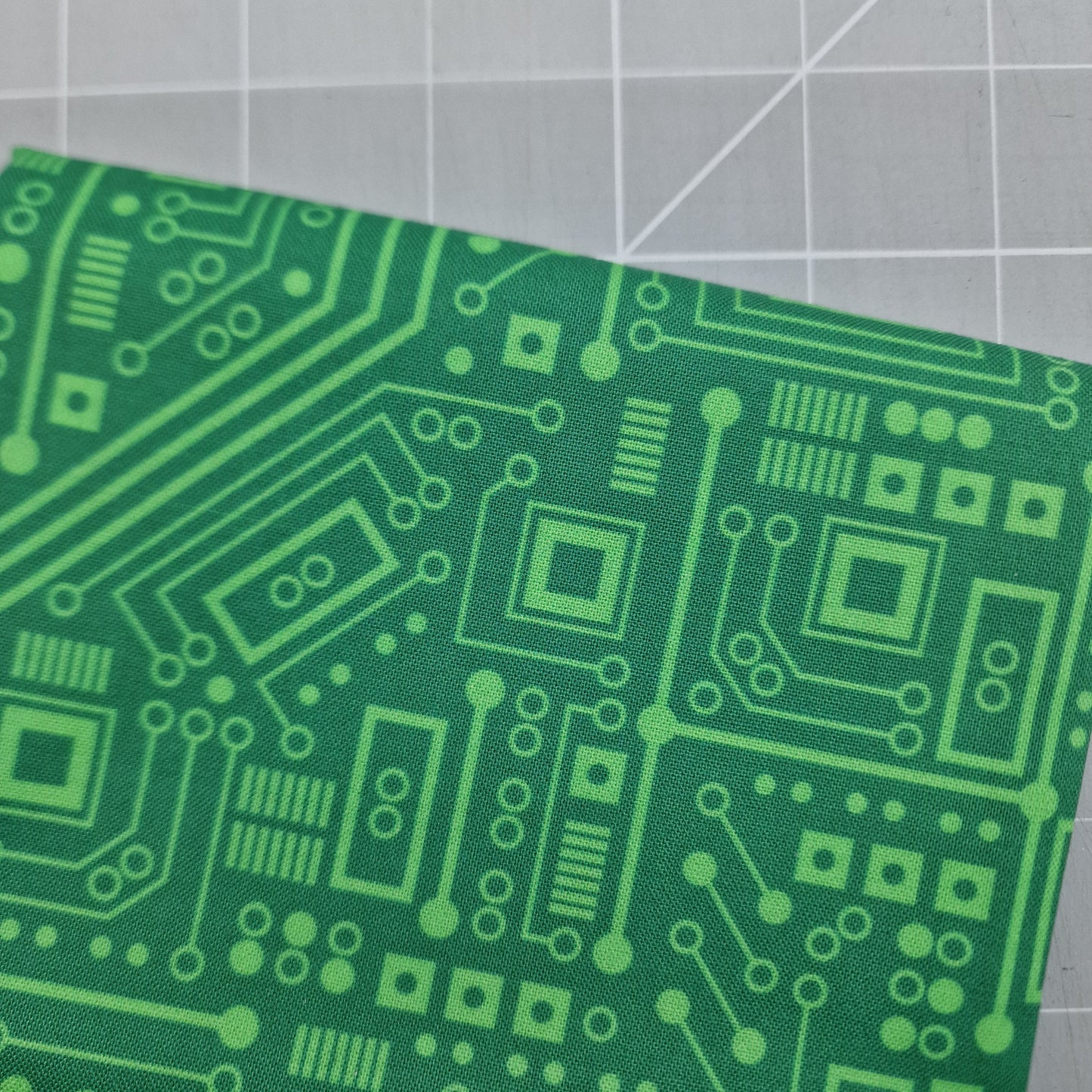 09 Spoonflower green circuits